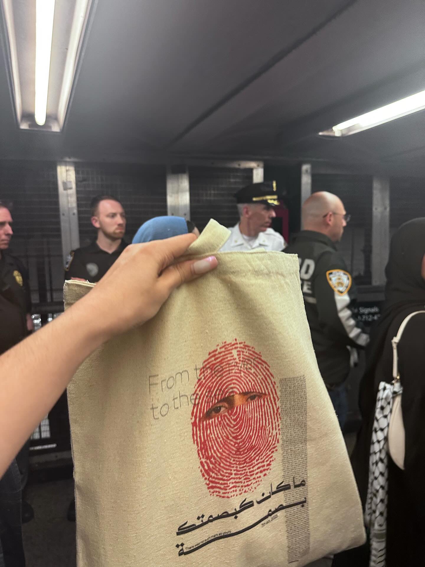 Abo Obaida Tote bag